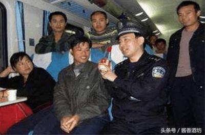 火車(chē)上可不可以帶酒