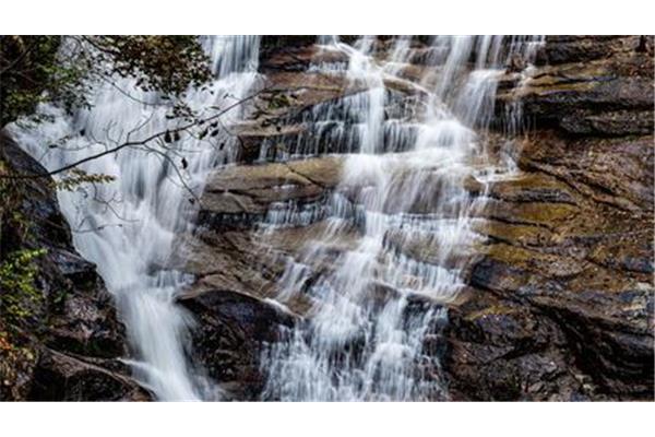 大嶺山瀑布在什么地方 廬山瀑布在什么地方